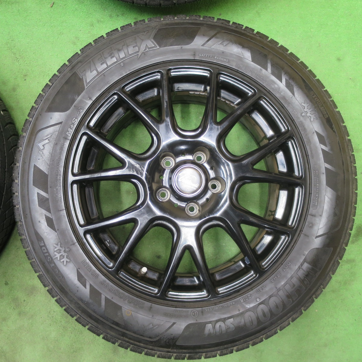 バリ溝！9.5分★スタッドレス 225/65R17 ジーテックス WH1000 SUV Verthandi ヴェルサンディ ヴェルザンディ 17インチ PCD114.3/5H★5090102TTス