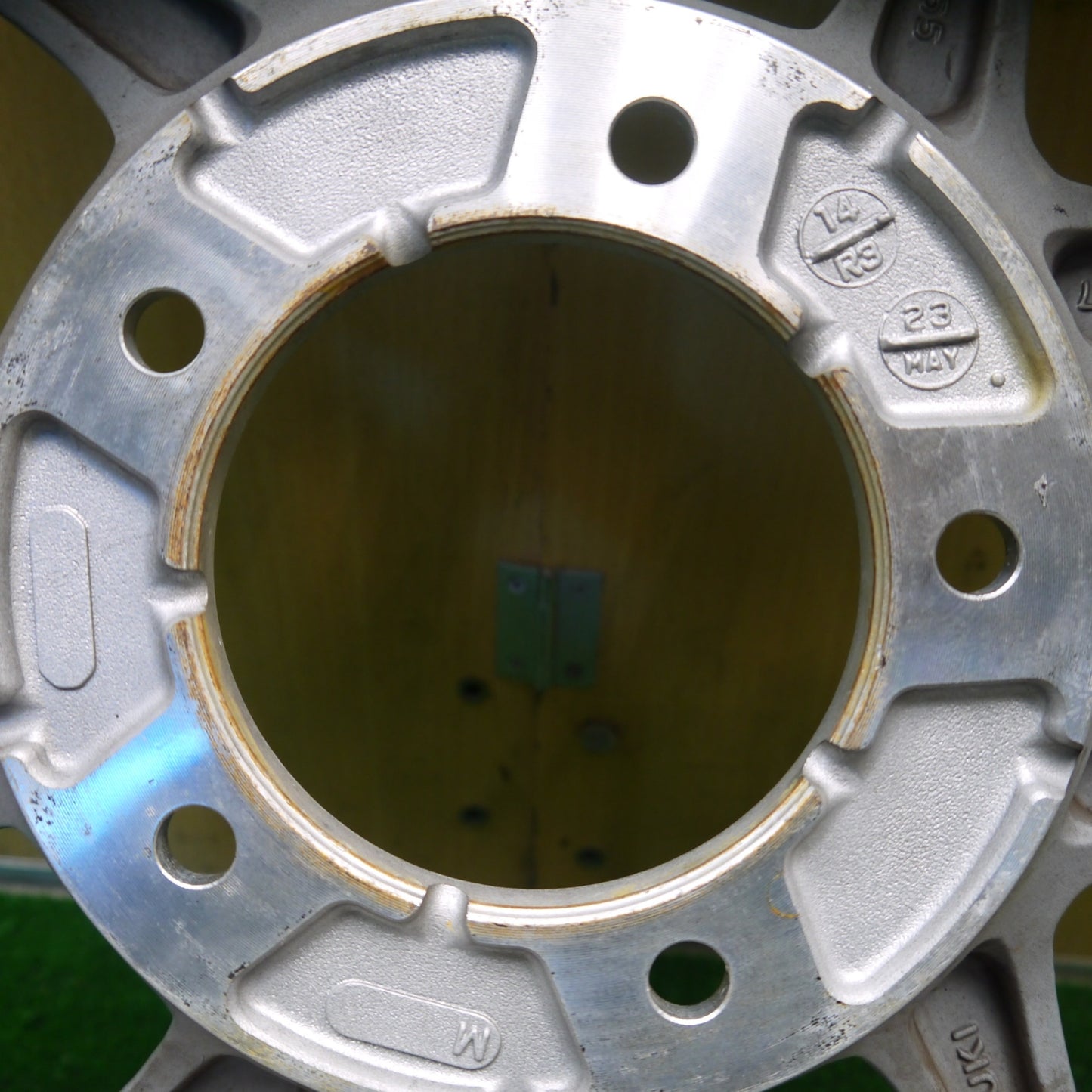 バリ溝！23年！キレイ！9.5分！1本★スズキ JB64 ジムニー 純正 175/80R16 ブリヂストン デューラー H/L 852 16インチ PCD139.7/5H★5111009Hノ