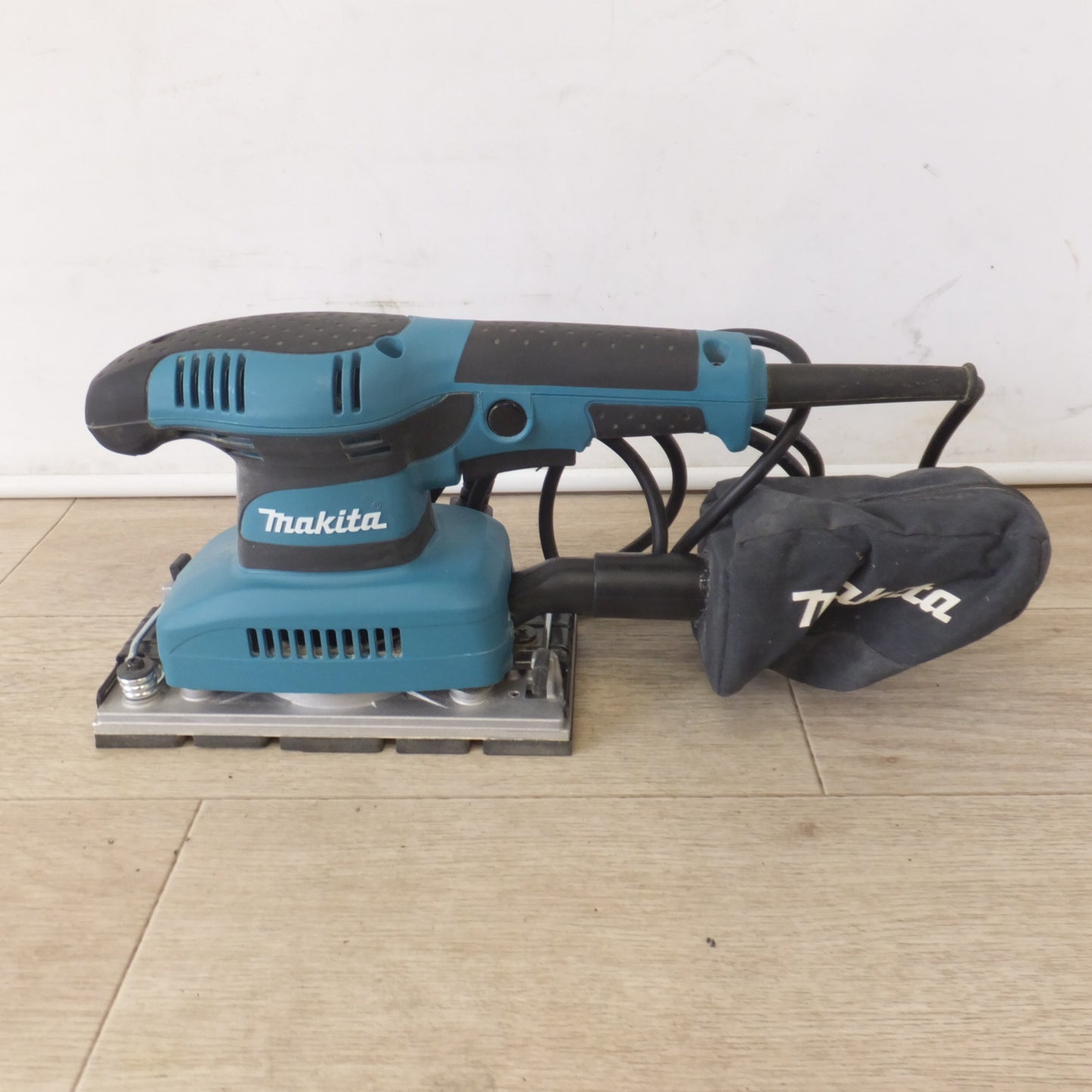 [送料無料] ★マキタ makita 仕上サンダ BO3710　100V～ 2A 50-60Hz 190W★