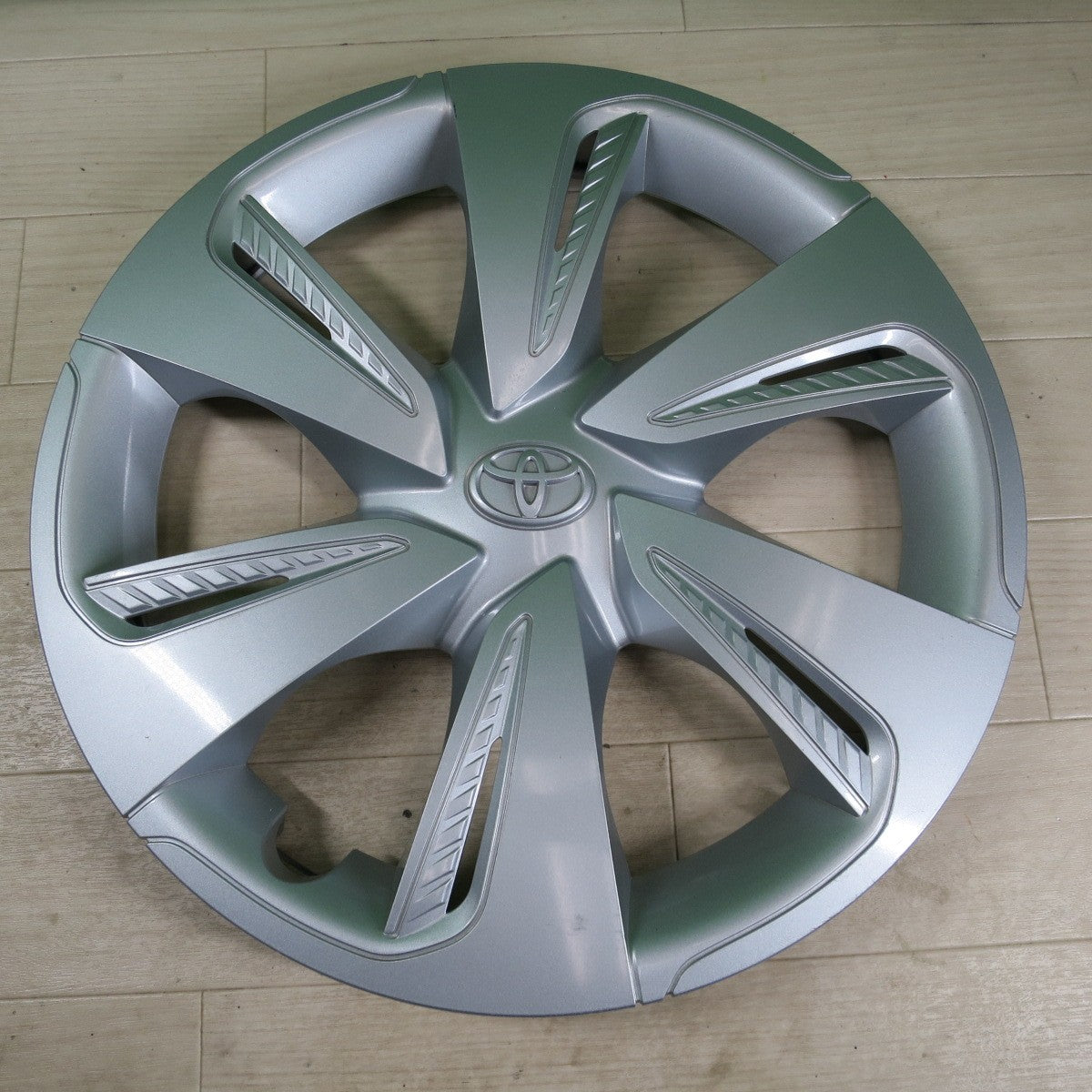 [送料無料] 4枚価格☆トヨタ 170系 シエンタ 純正 ホイール キャップ カバー 15インチ TOYOTA☆