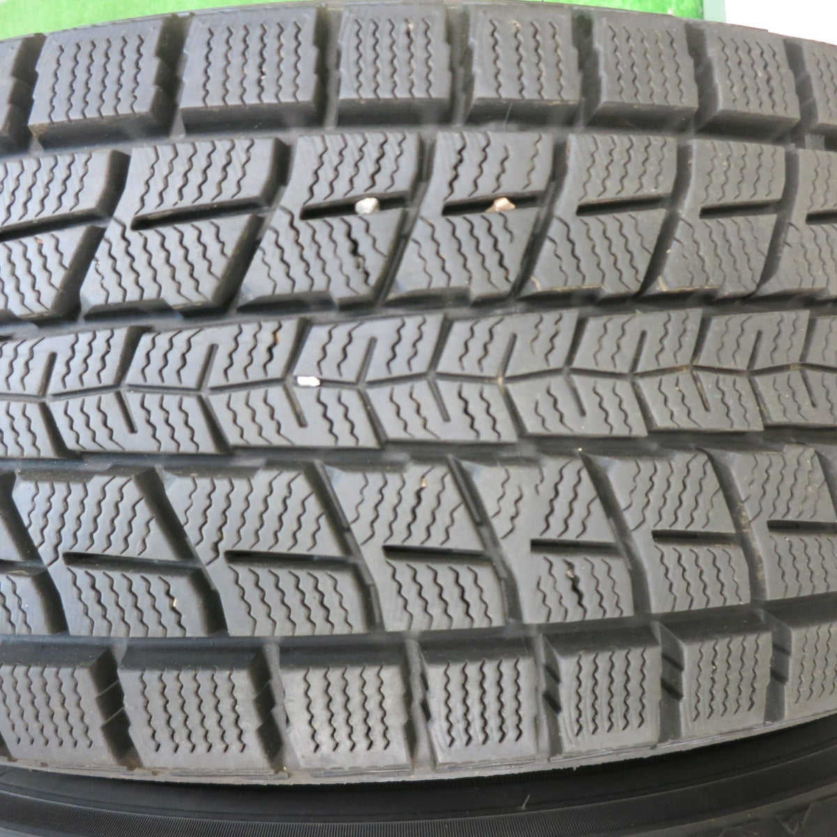 [送料無料] バリ溝！キレイ！9.5分★スタッドレス 225/65R17 ダンロップ ウインターマックス SJ8 SIBILLA NEXT W5 シビラ 17インチ PCD114.3/5H★5012303TNス