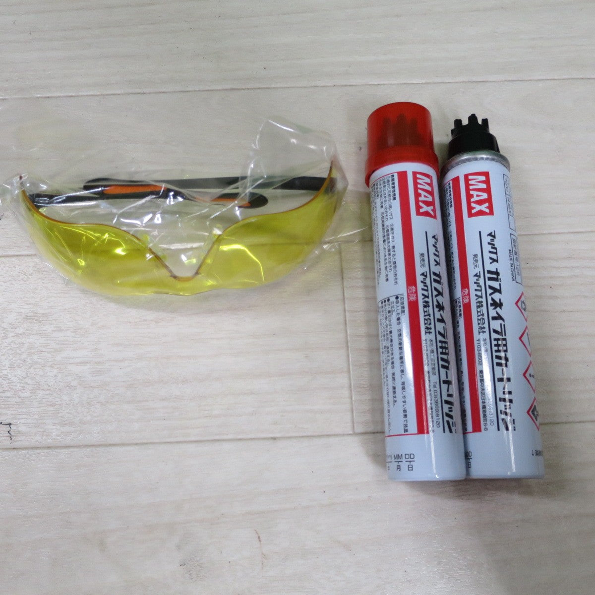 [送料無料] キレイ！バッテリー2個！付属品付き☆MAX マックス ピン 打機 ガス ネイラ GS-738C2 電動 工具 ピン 打ち機 13～38mm☆