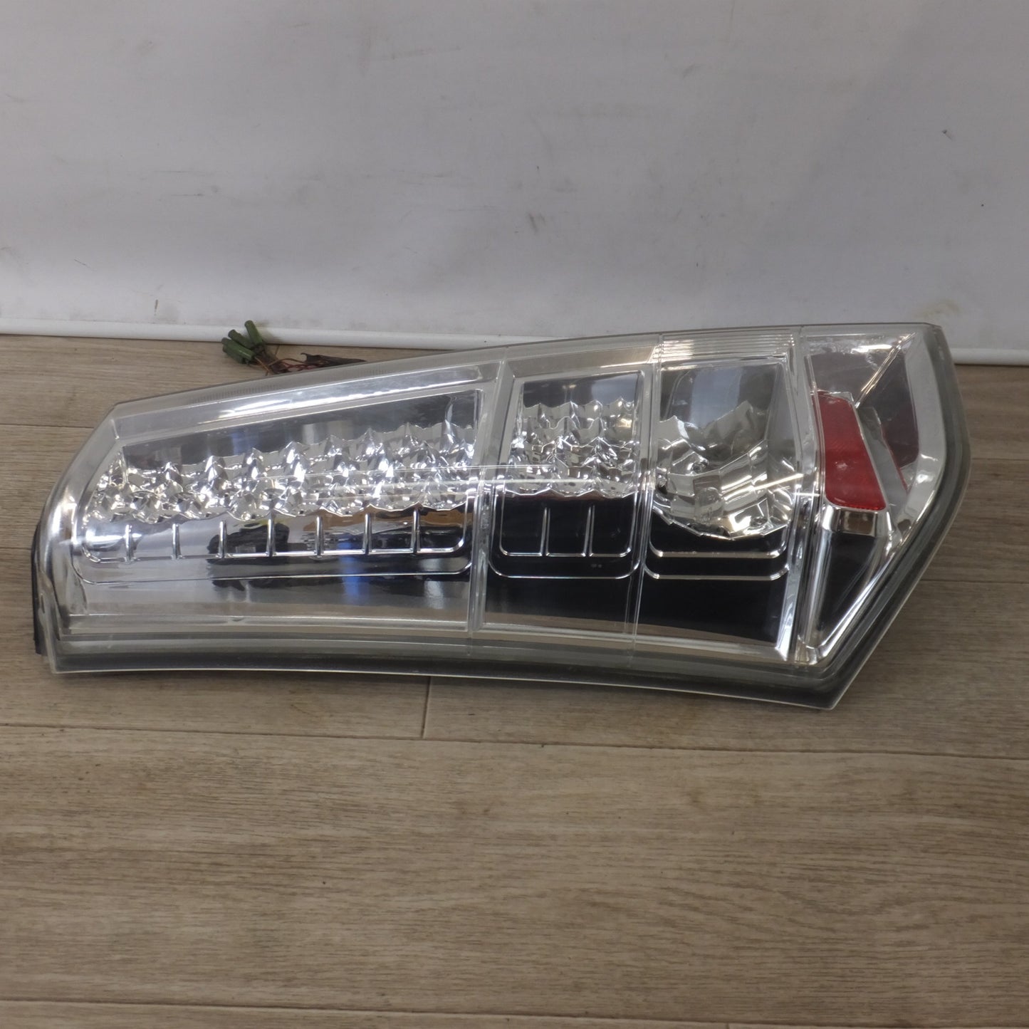 [送料無料] ★JUNYAN スズキ SUZUKI ワゴンR MH23S テールライト LT-HU588 LT-HU496 左★