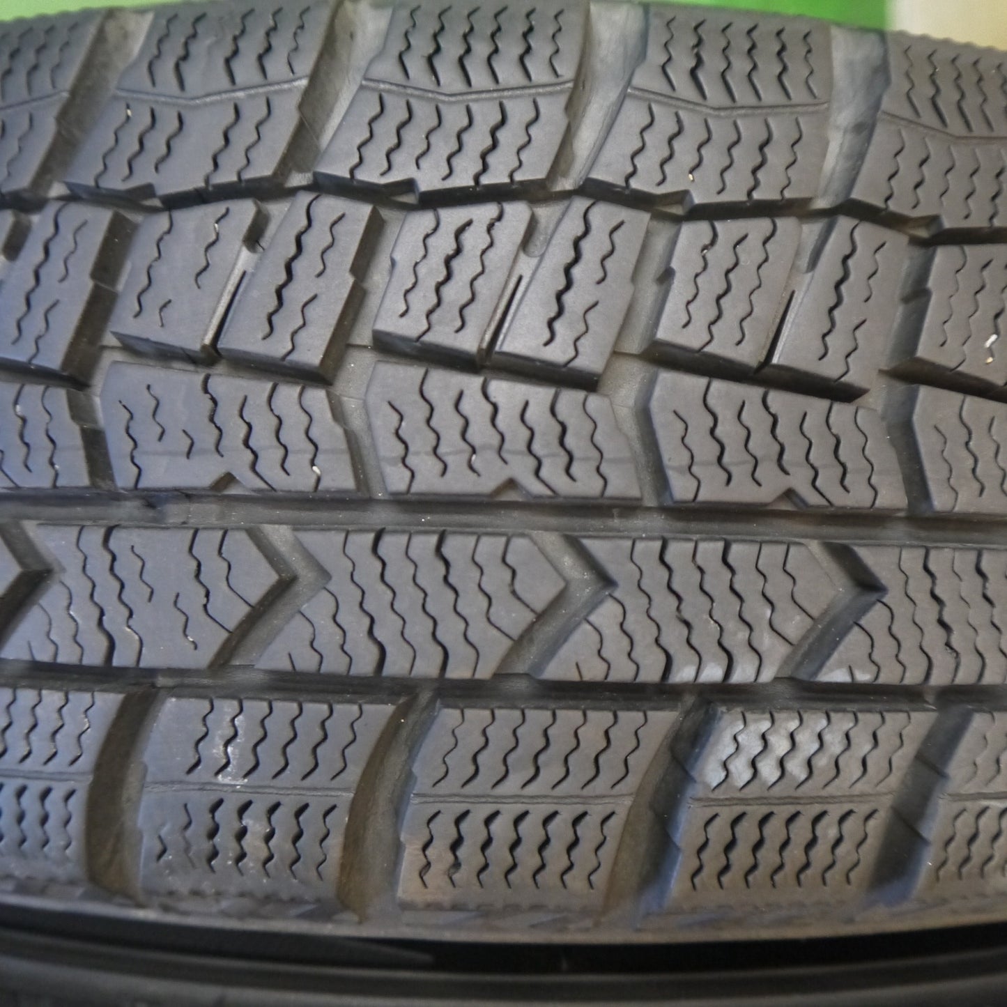 バリ溝！キレイ！9.5分◎スタッドレス 165/65R14 ダンロップ ウインターマックス WM02 Euro-S Stream MiD 14インチ ハスラー ルーミー タンク 等 PCD100/4H◎6071403Hス