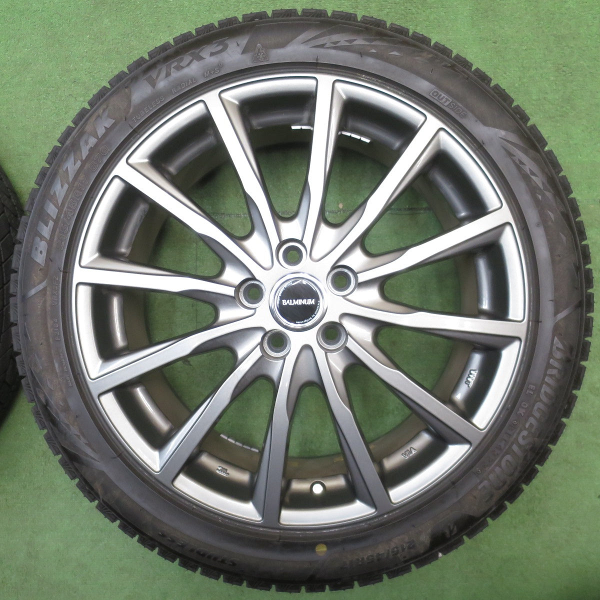 バリ溝！23年！キレイ！9.5分★レガシィ 等 215/45R17 スタッドレス ブリヂストン ブリザック VRX3 BALMINUM AR12 バルミナ 17インチ PCD100/5H★6051205NJス