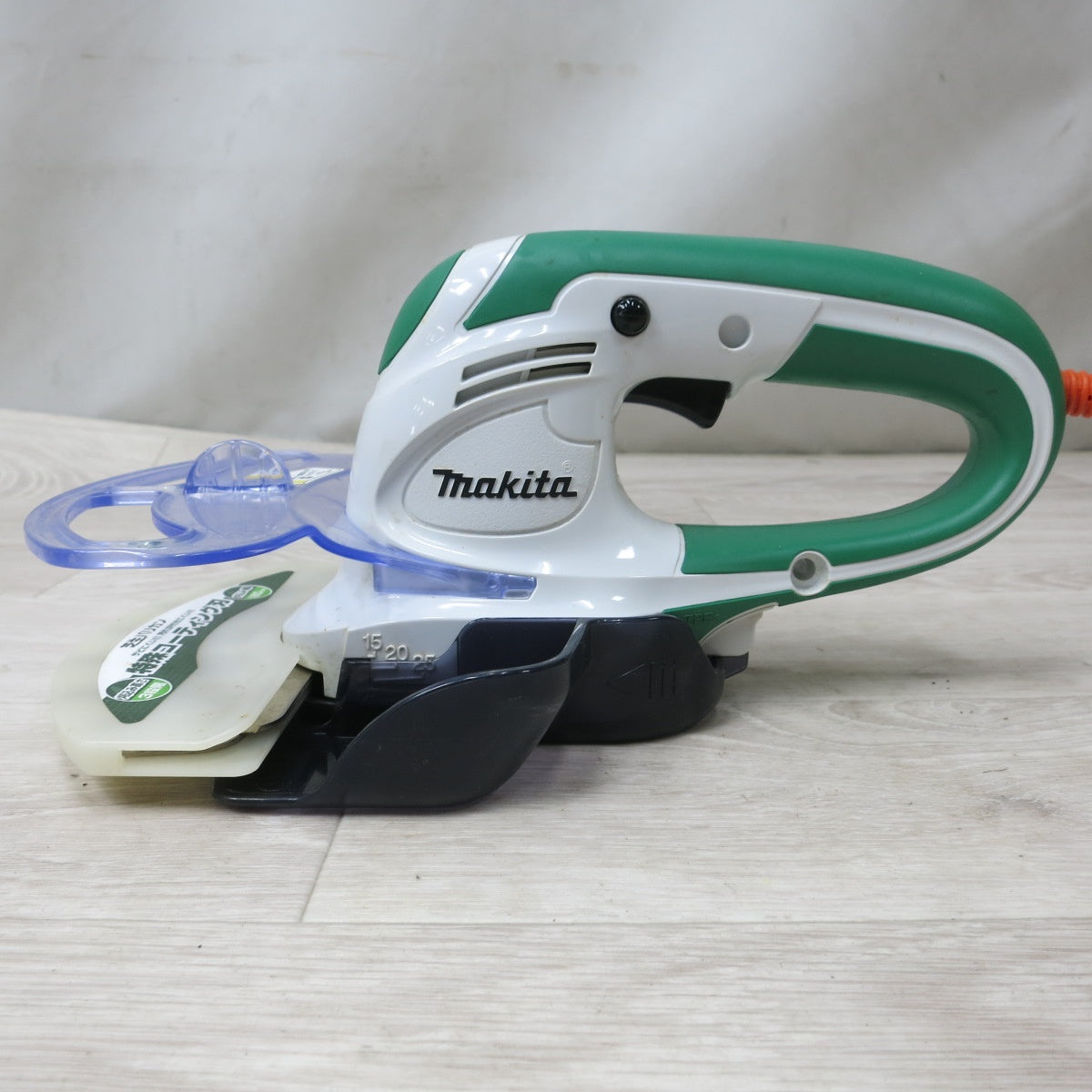 [送料無料] ◆makita マキタ 160mm 芝生バリカン MUM1600 芝刈り機 電動工具 100V 本体のみ◆