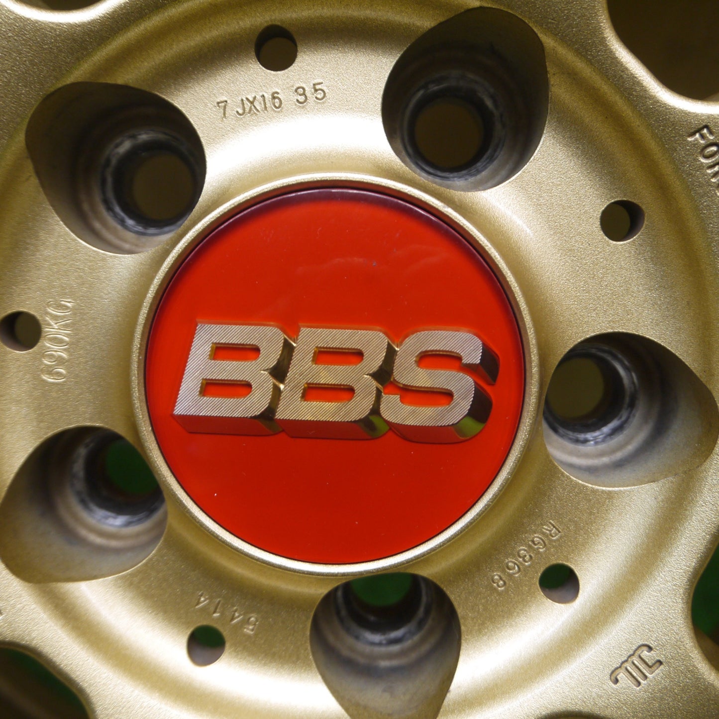 [送料無料] バリ溝！23年！キレイ！9.5分以上★BBS RG368 215/60R16 スタッドレス ヨコハマ アイスガード iG60 16インチ PCD114.3/5H★4121604Hス