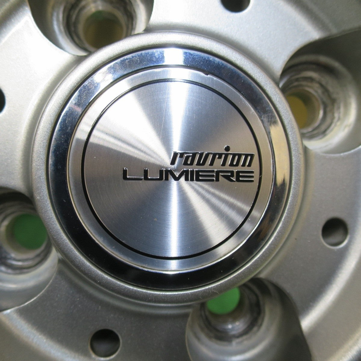 バリ溝！キレイ！8.5分★スタッドレス 195/65R16 グッドイヤー アイスナビ6 ravrion LUMIERE ラブリオン 16インチ PCD100/4H★5011602イス