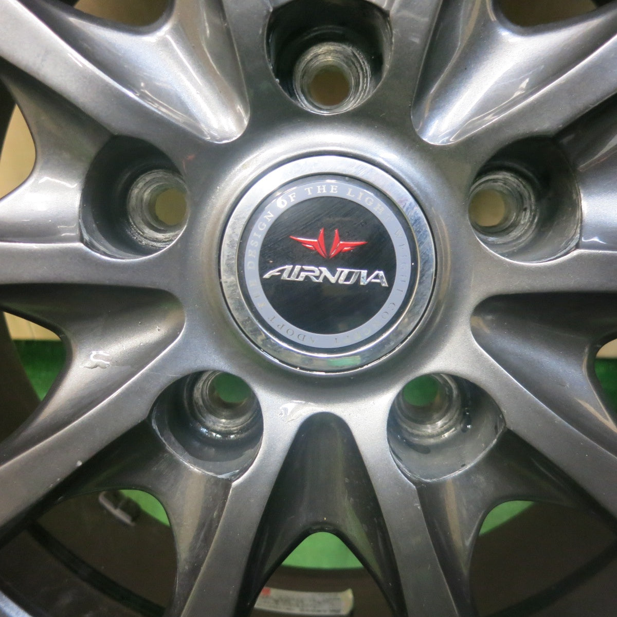 バリ溝！22年！キレイ！9.5分★スタッドレス 215/60R16 ダンロップ ウインターマックス 03 AIRNOVA エアノヴァ 16インチ PCD114.3/5H★5123002SKス