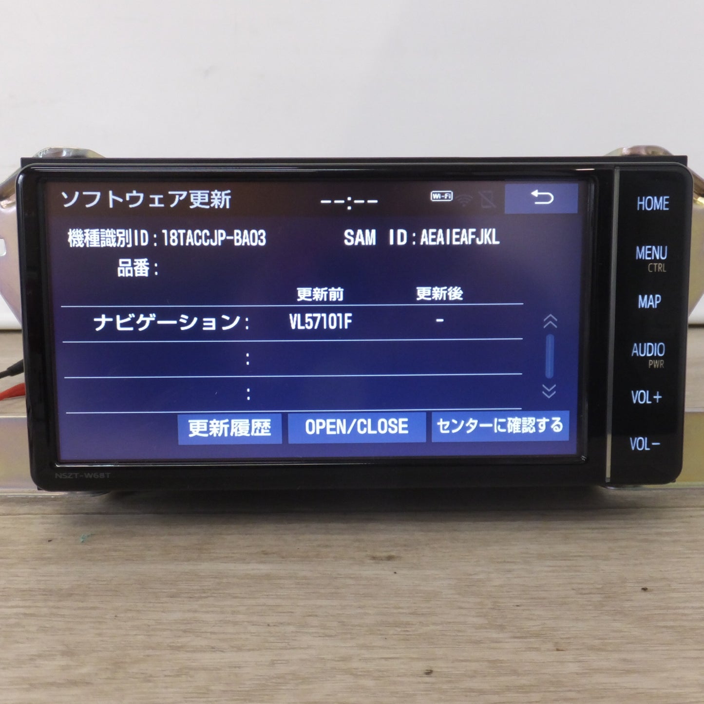 [送料無料] ★デンソーテン製 トヨタ 純正 SDナビゲーション NSZT-W68T 08605-00B50★
