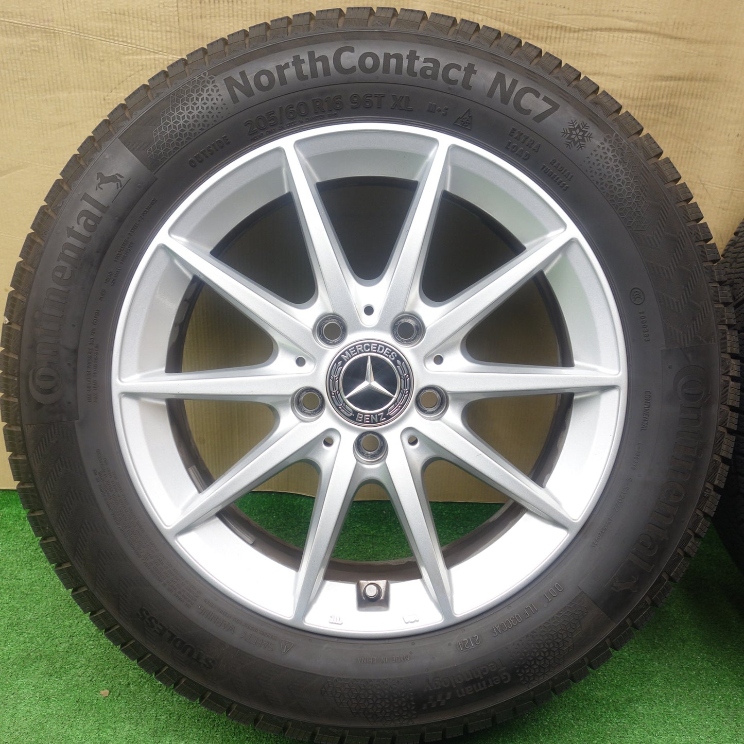 バリ溝！24年！キレイ！9.5分以上★ベンツ 等 EuroForsch 205/60R16 スタッドレス コンチネンタル ノースコンタクト NC7 社外 アルミ ユーロフォルシュ 16インチ PCD112/5H★6011801KTス