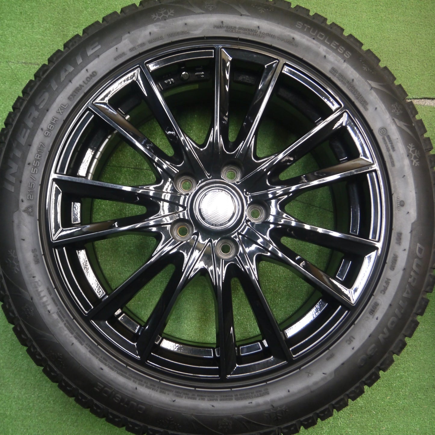 [送料無料] バリ溝！キレイ！9.5分★スタッドレス 215/55R17 インターステート DURATION30 LeyBahn GBX レイバーン 17インチ PCD114.3/5H★5030508Hス