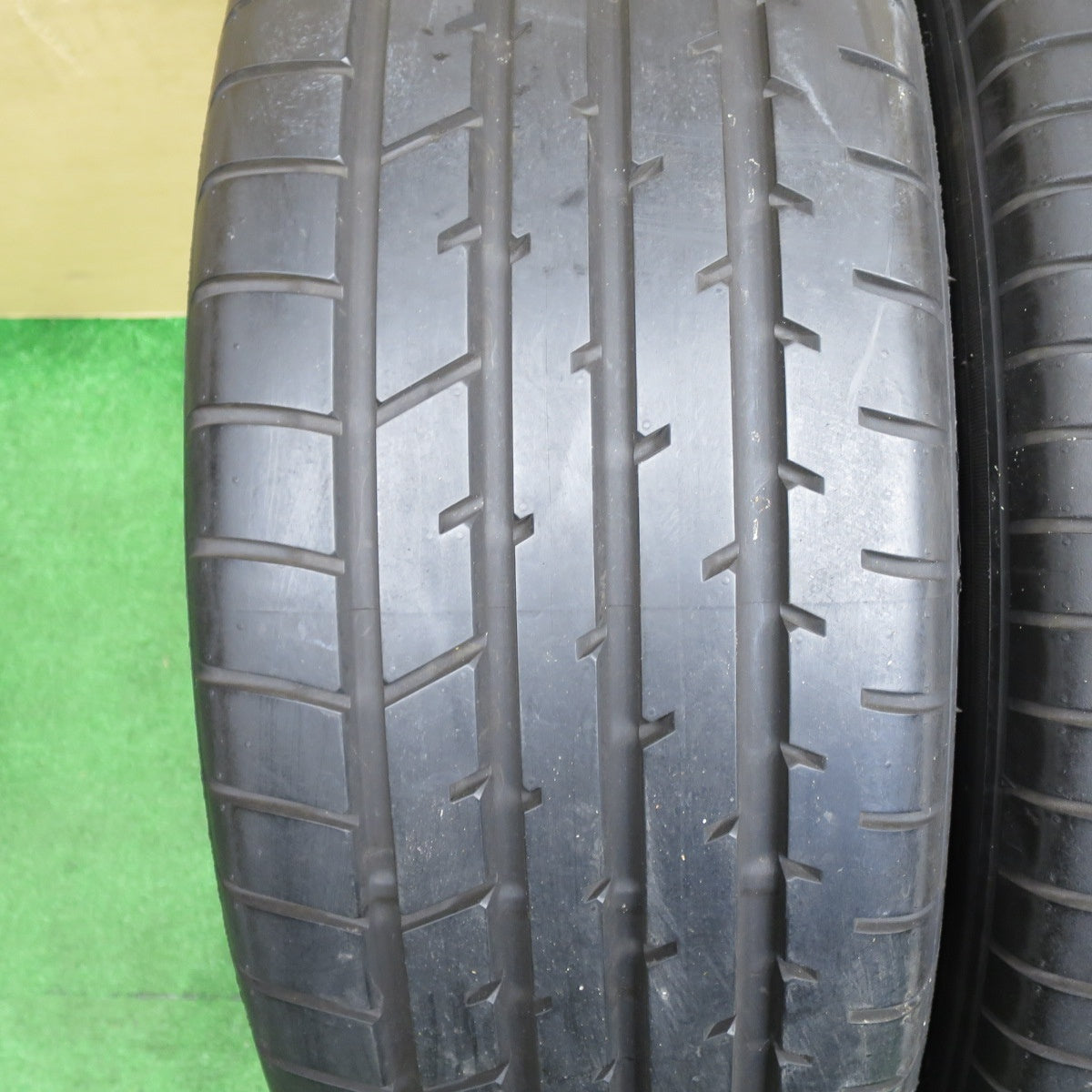バリ溝！24年！9.5分以上★トヨタ 80系 ハリアー Z 純正 225/55R19 トーヨー プロクセス R46A 19インチ PCD114.3/5H★6030804NKノ