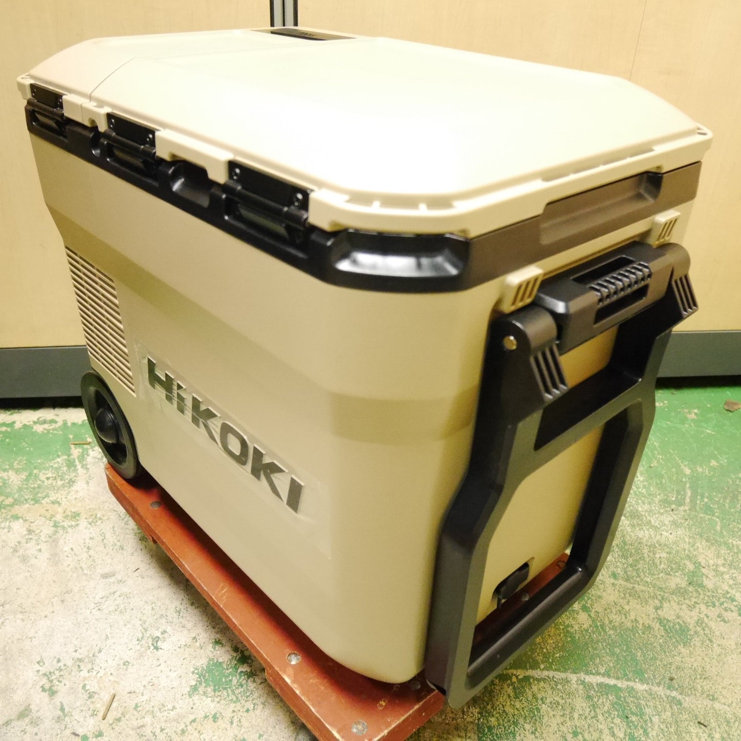 [送料無料] キレイ☆HiKOKI ハイコーキ コードレス 冷温庫 UL18DC 18L サンドベージュ バッテリー BSL36B18 18V ポータブル☆