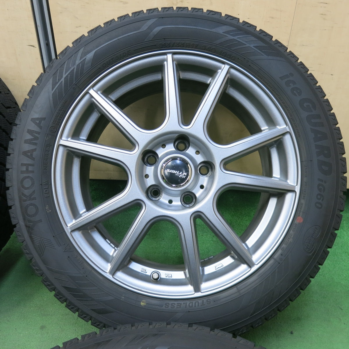 バリ溝！23年！キレイ！9.5分★スタッドレス 215/55R17 ヨコハマ アイスガード iG60 SIBILLA NEXT PX シビラ 17インチ PCD114.3/5H★5062602SYス