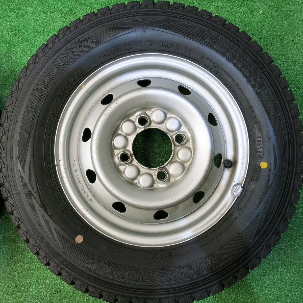 バリ溝！9.5分★スタッドレス 145R12 6PR ダンロップ ウインターマックス SV01 TOPY スチール 12インチ PCD100/4H★5062702HAス