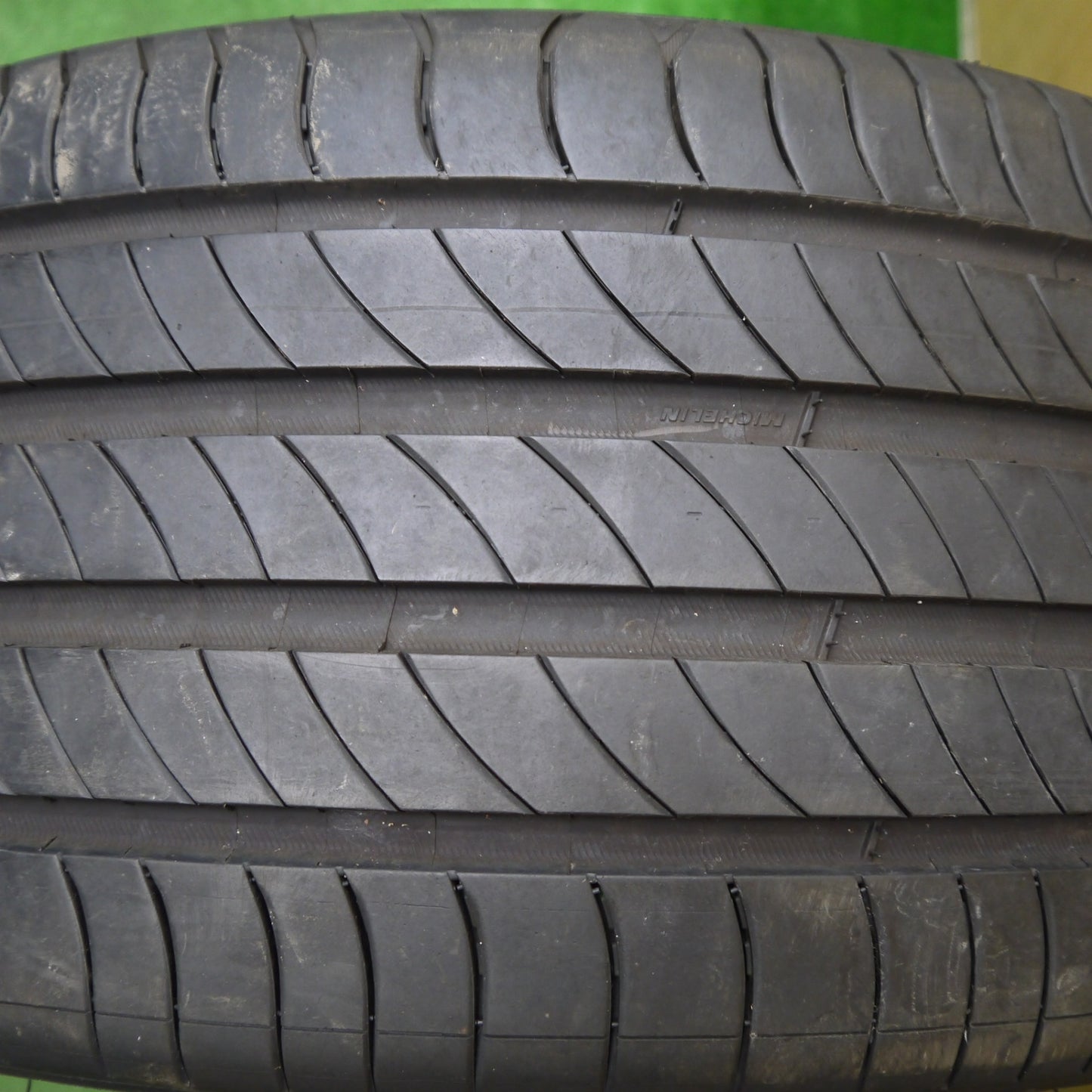 バリ溝！24年！9分！1本★235/45R21 ミシュラン e・PRIMACY eプライマシー タイヤ 21インチ クラウン スポーツ ベンツ 等★5110405Hノタ