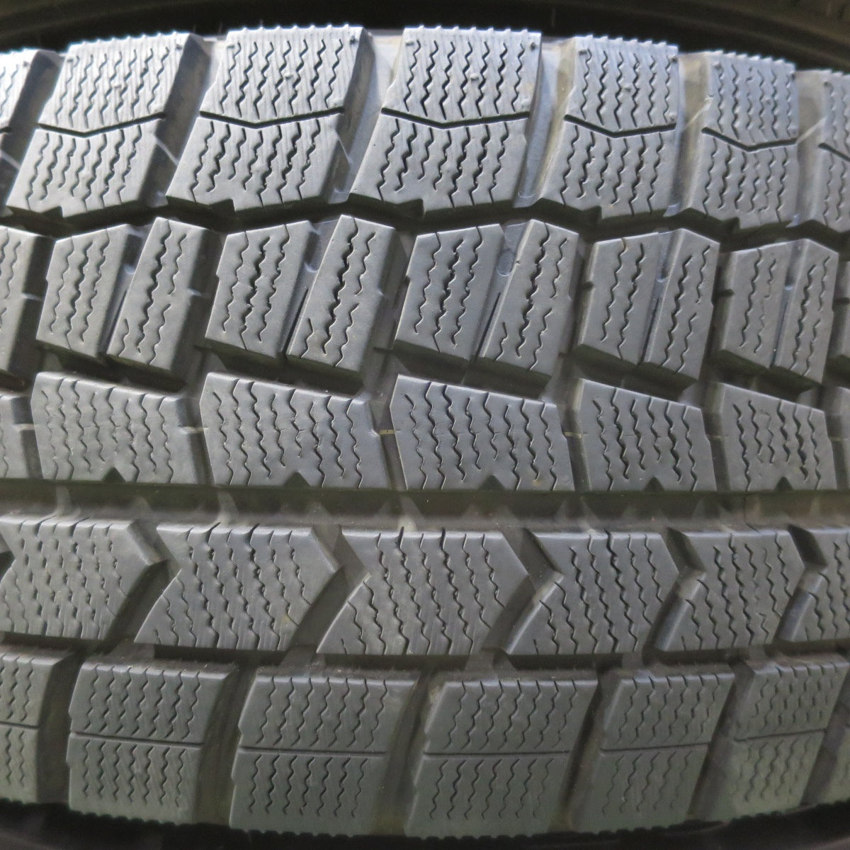 バリ溝！22年！9.5分★ワーゲン 等 Team Sparco 215/60R16 スタッドレス ダンロップ ウインターマックス WM02 チームスパルコ 16インチ PCD112/5H★5081103イス