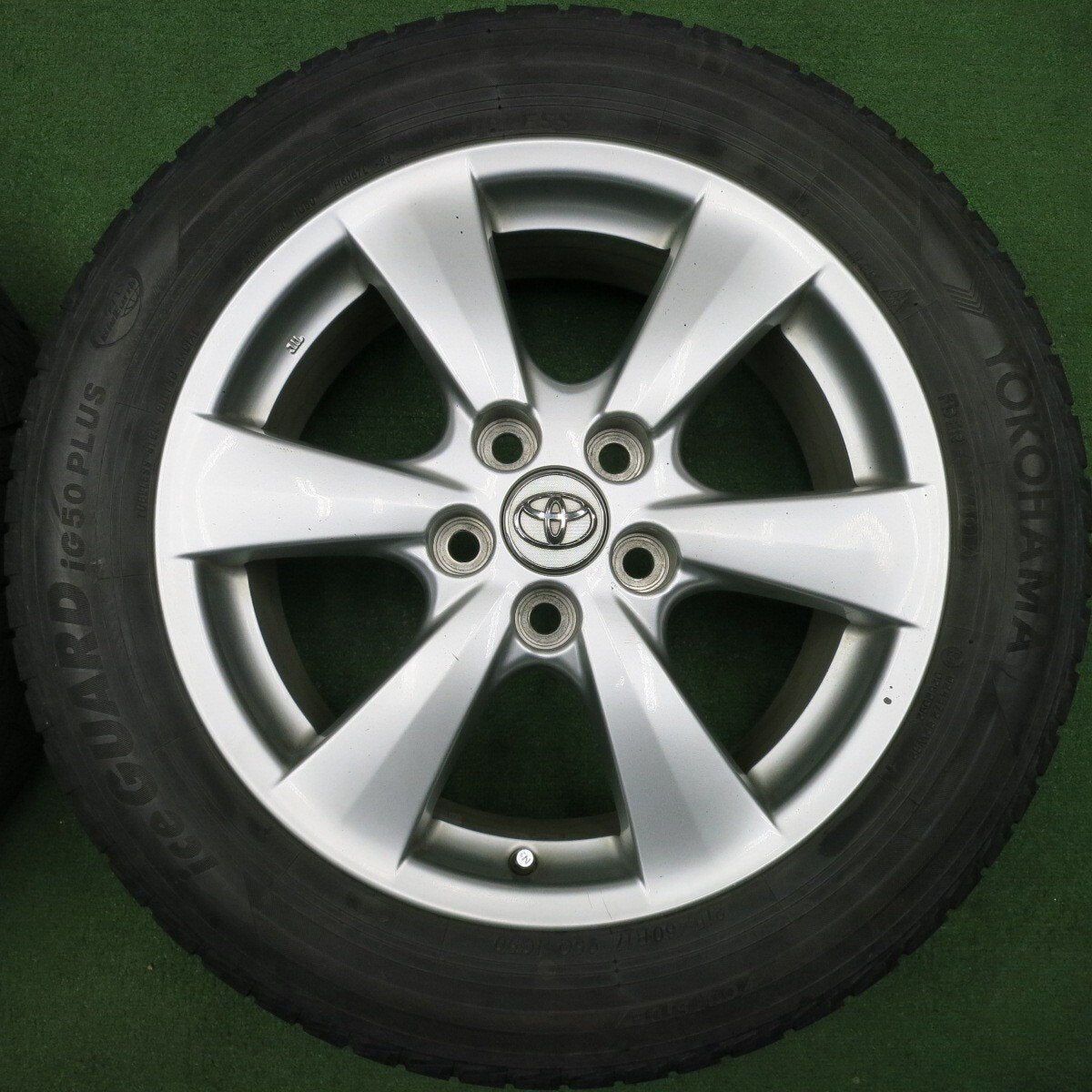 キレイ★トヨタ エスティマ 純正 215/60R17 スタッドレス ヨコハマ アイスガード iG50 プラス PCD114.3/5H★5011101NJス