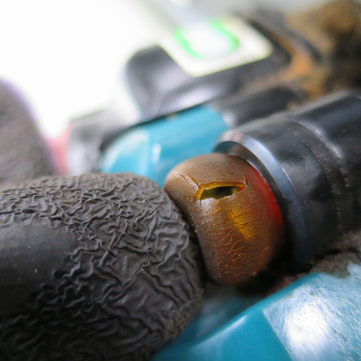 [送料無料] ◆マキタ エンジン チェンソー MEA3110TM 切断機 工具 チェーンソー makita ジャンク品◆