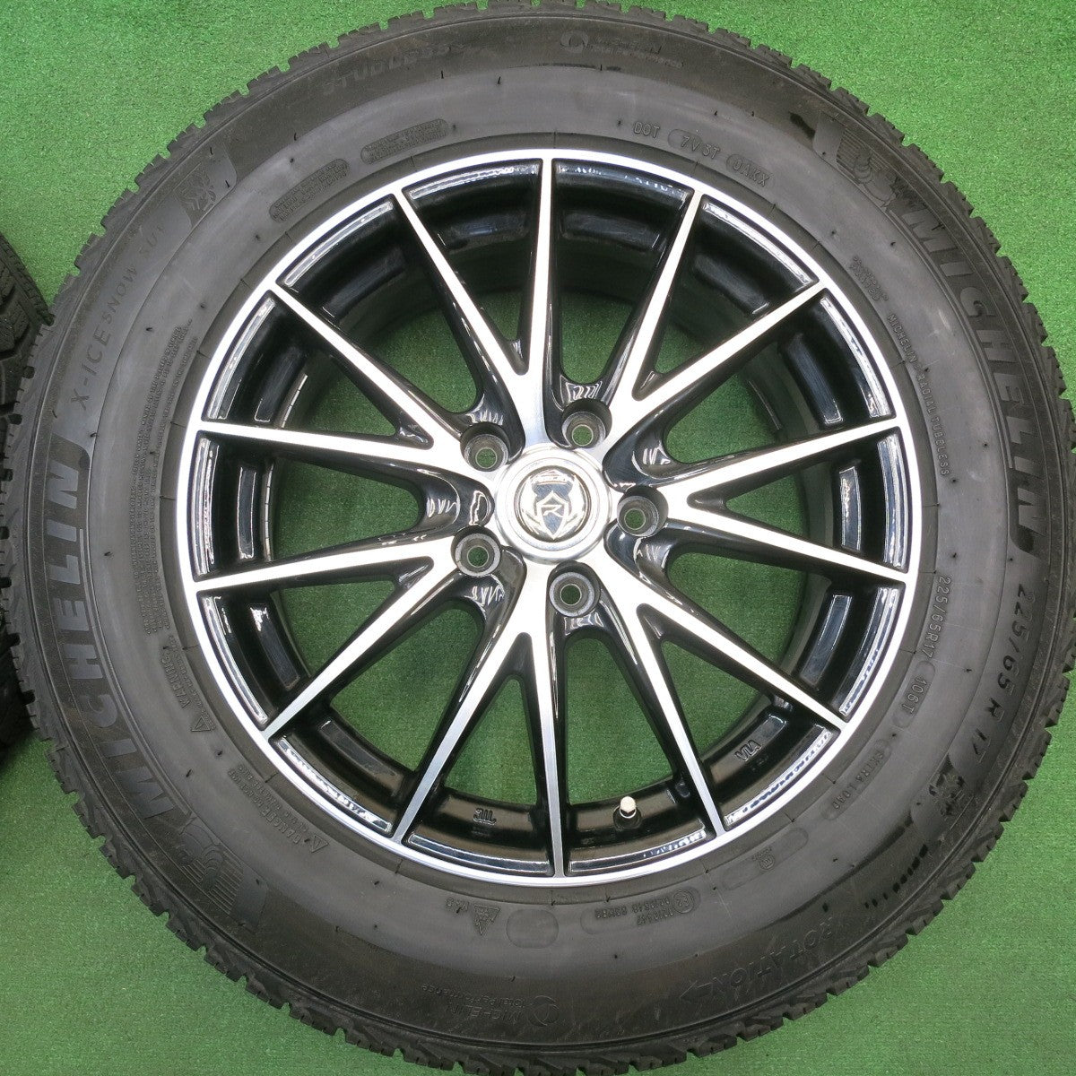 バリ溝！22年！9分★スタッドレス 225/65R17 ミシュラン X-ICE SNOW SUV RiZLEY ライツレー 17インチ PCD114.3/5H★5120609HAス