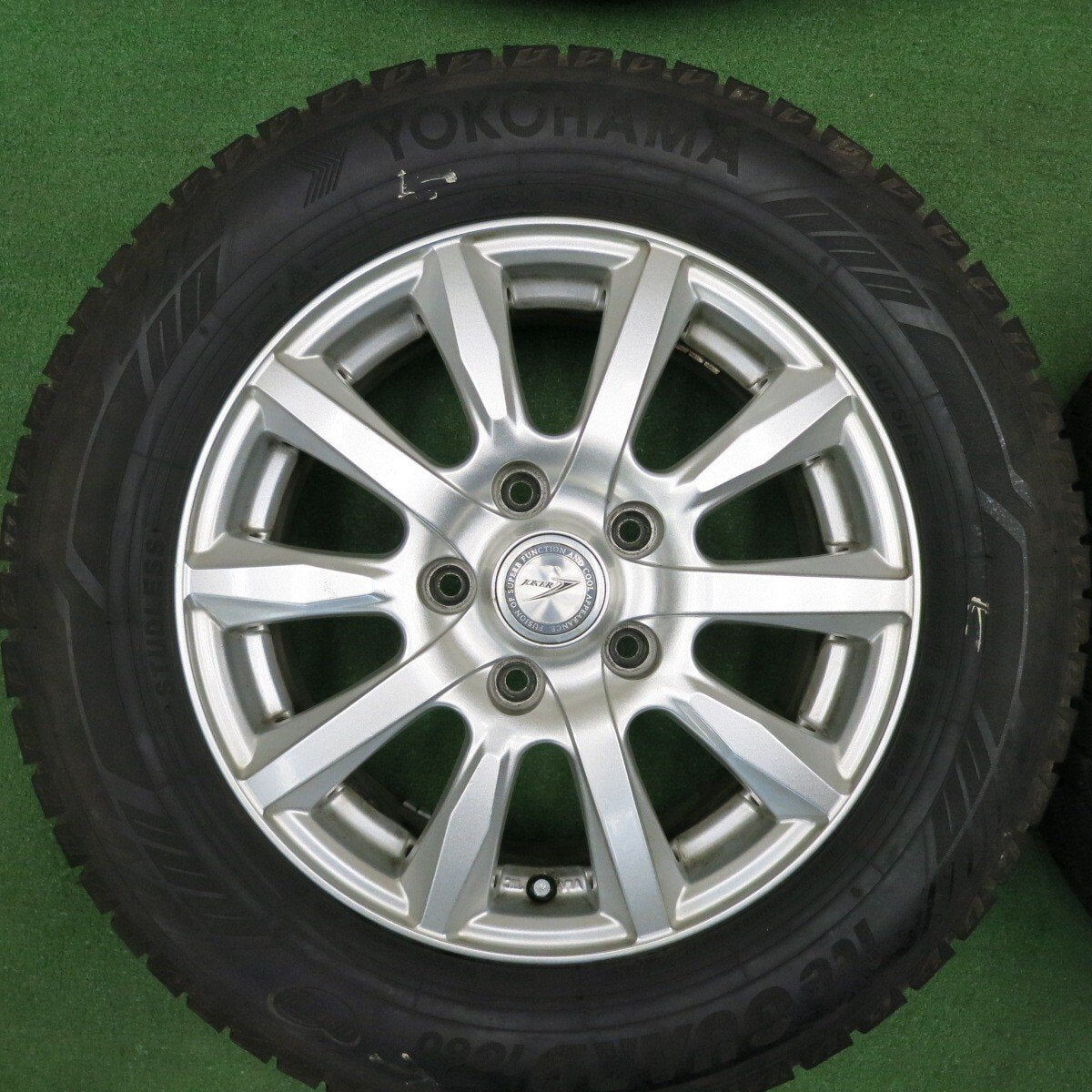 バリ溝！22年！9.5分以上★スタッドレス 195/65R15 ヨコハマ アイスガード iG60 JOKER ジョーカー 15インチ PCD114.3/5H★5012307TNス