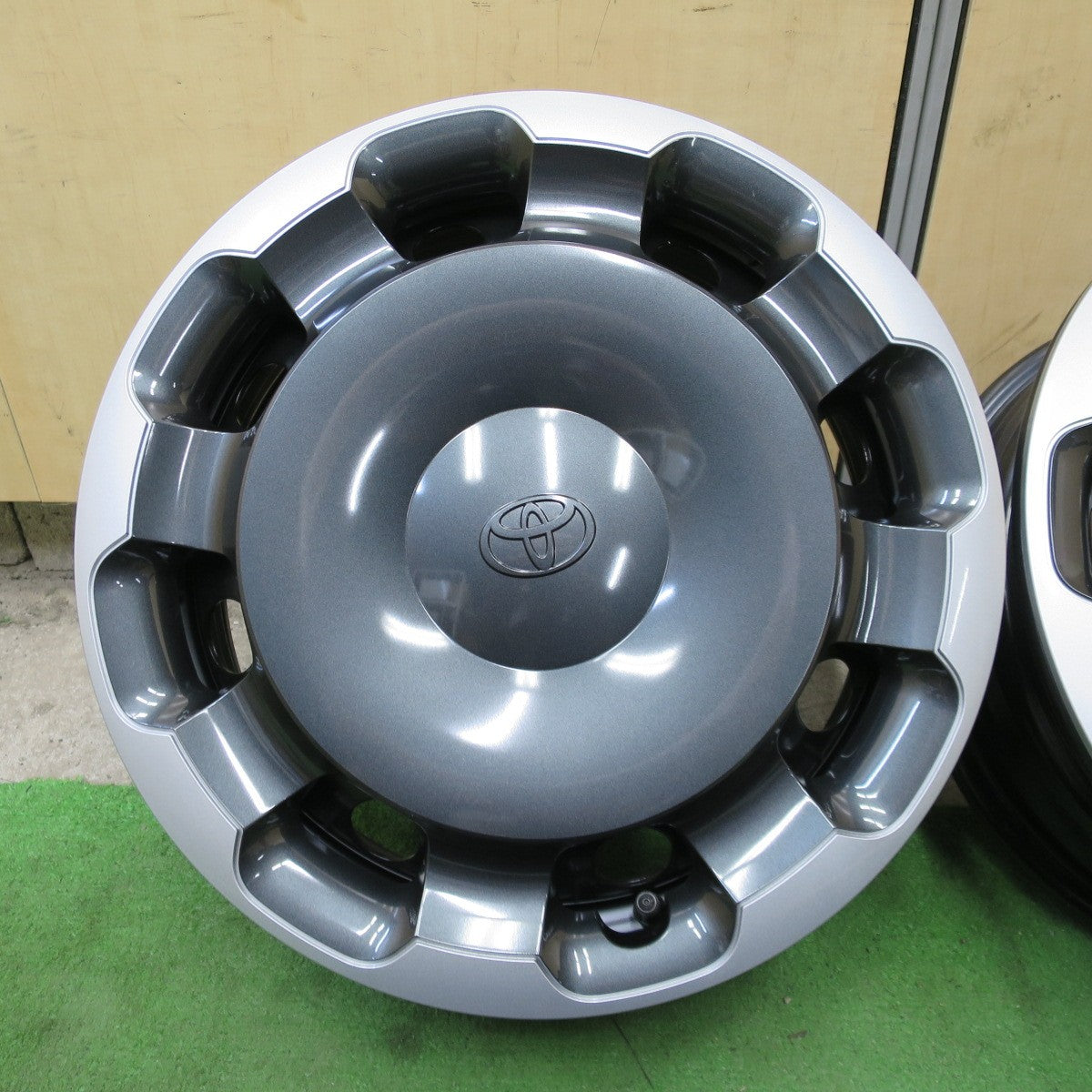 新車外し！ナット付き◎トヨタ 10系 シエンタ Zグレード 純正 スチール ホイール 15インチ 15×5.5J PCD100/5H◎6083101NGホ