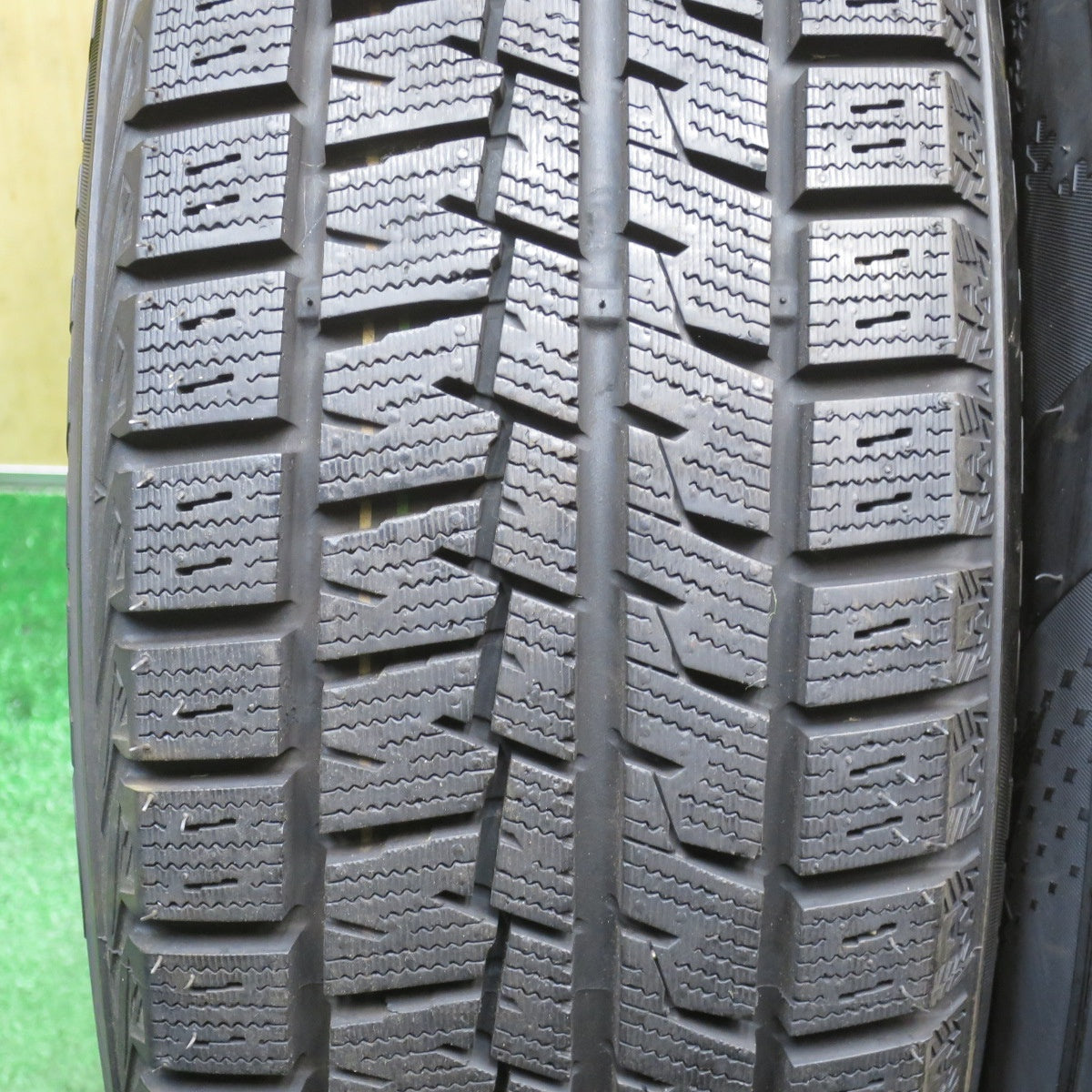 バリ溝！キレイ！ほぼ10分★スタッドレス 175/65R14 クムホ WinterCraft ice Wi61 JOKER ジョーカー 14インチ PCD100/4H★6052002NJス