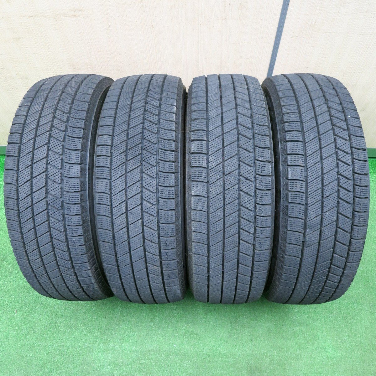 バリ溝！22年！キレイ！9.5分★スタッドレス 195/65R15 ブリヂストン ブリザック VRX3 TOPRUN トップラン 15インチ PCD100/4H★4113006NJス
