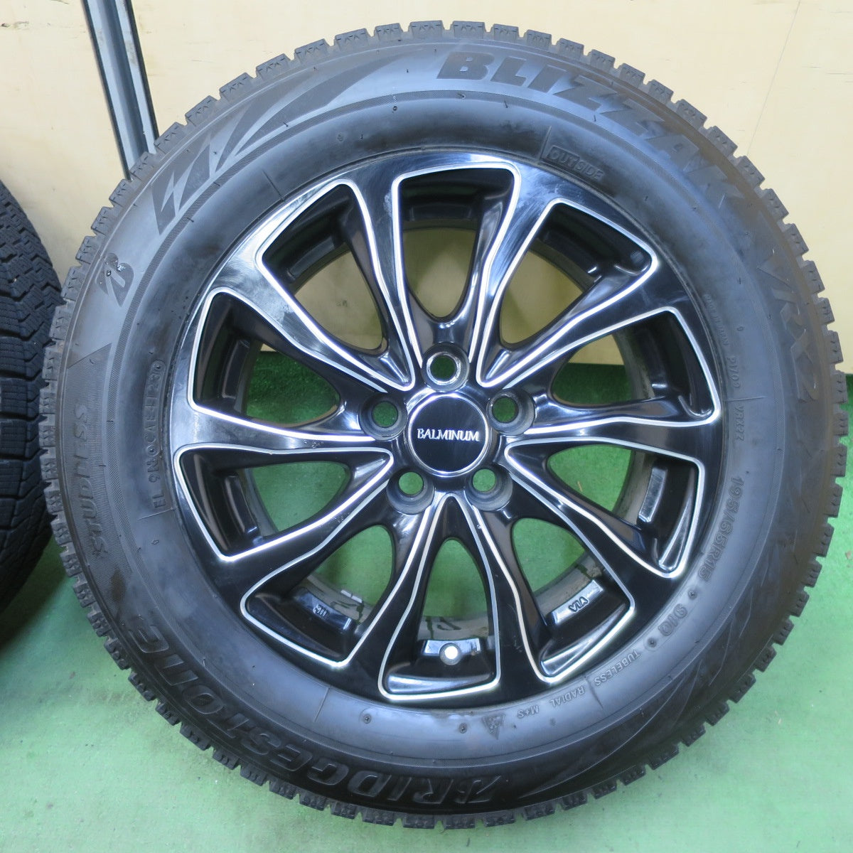 バリ溝！23年！9分★プリウス 等 195/65R15 スタッドレス ブリヂストン ブリザック VRX2 BALMINUM バルミナ 15インチ PCD100/5H★5090302TTス