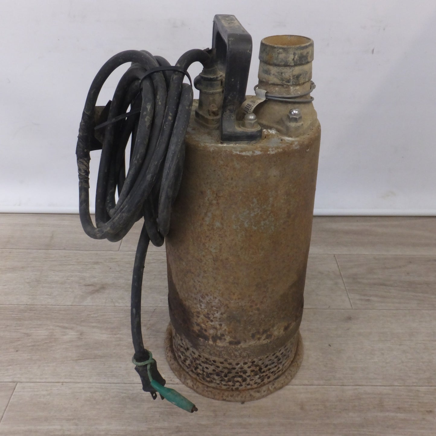[送料無料] 現状品★鶴見製作所 ツルミ スターベビーポンプ LB-400　口径 50mm 全揚程 8m　100V 580W 60Hz★