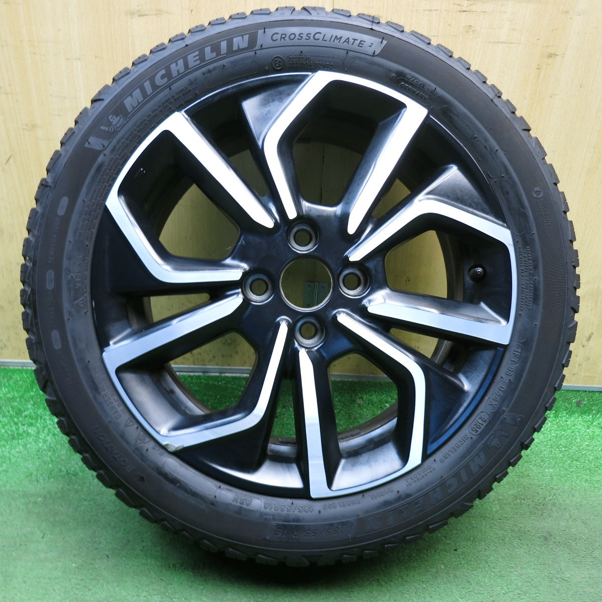 バリ溝！25年！8.5分！1本◎ホンダ フィット 純正 185/55R16 ミシュラン CROSSCLIMATE2 16インチ PCD100/4H◎6080502KKノ