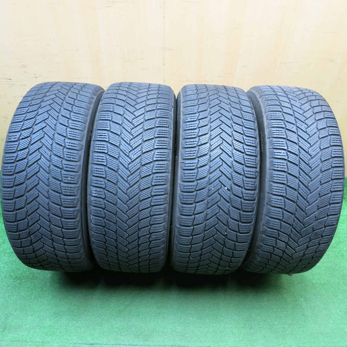 バリ溝！キレイ！8.5分★アウディ Q7 純正 275/45R20 スタッドレス ミシュラン X-ICE SNOW SUV 20インチ PCD112/5H★5122111HAス