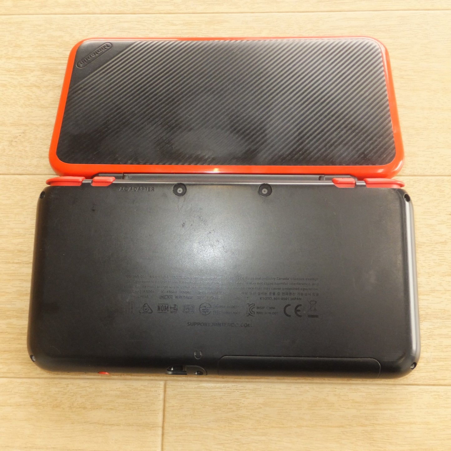 [送料無料] ジャンク★任天堂 NINTENDO newニンテンドー2DS LL マリオカート7モデル　東芝 マイクロSDHCカード 4GB　セット★