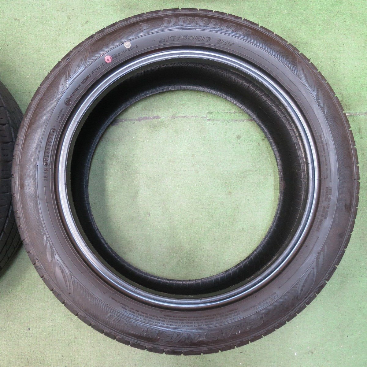 バリ溝！24年！ほぼ10分★215/50R17 ダンロップ エナセーブ EC300 タイヤ 17インチ プリウスα インプレッサ レヴォーグ 等★5122016イノタ