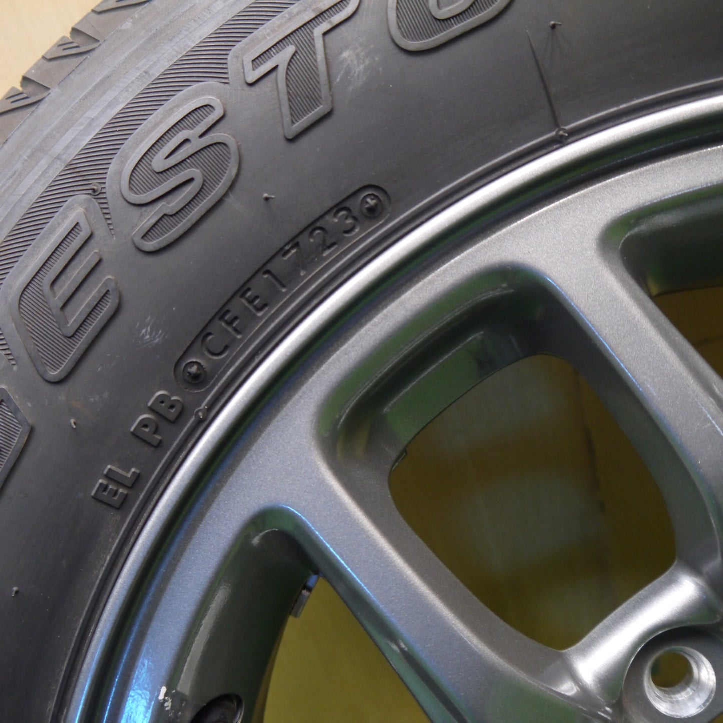 バリ溝！23年！キレイ！9.5分！1本★スズキ JB64 ジムニー 純正 175/80R16 ブリヂストン デューラー H/L 852 16インチ PCD139.7/5H★5111009Hノ