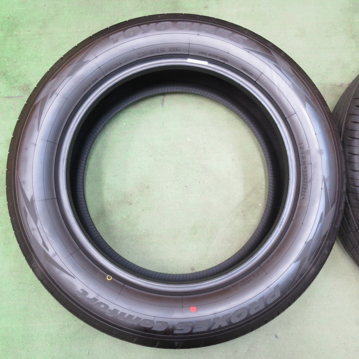 新車外し！25年★225/60R18 トーヨー プロクセス Comfort コンフォート タイヤ 18インチ 40系 アルファード ヴェルファイア 等★5110702イノタ