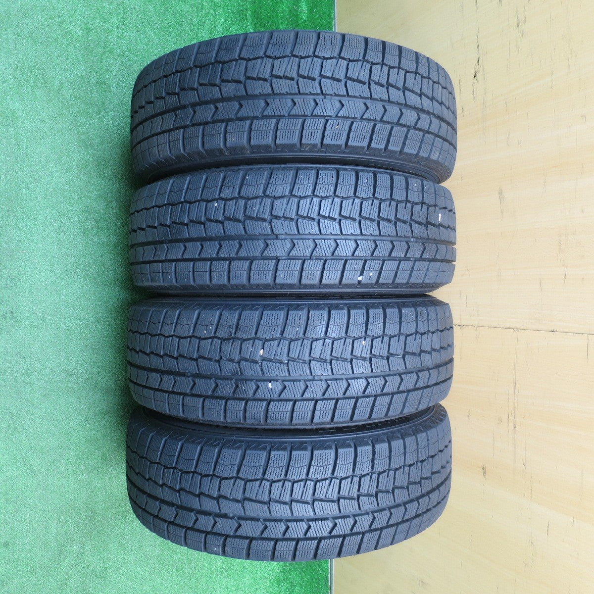 バリ溝！23年！9.5分★プリウス 等 195/65R15 スタッドレス ダンロップ ウインターマックス WM02 Exceeder エクシーダー 15インチ PCD100/5H★5110603NJス