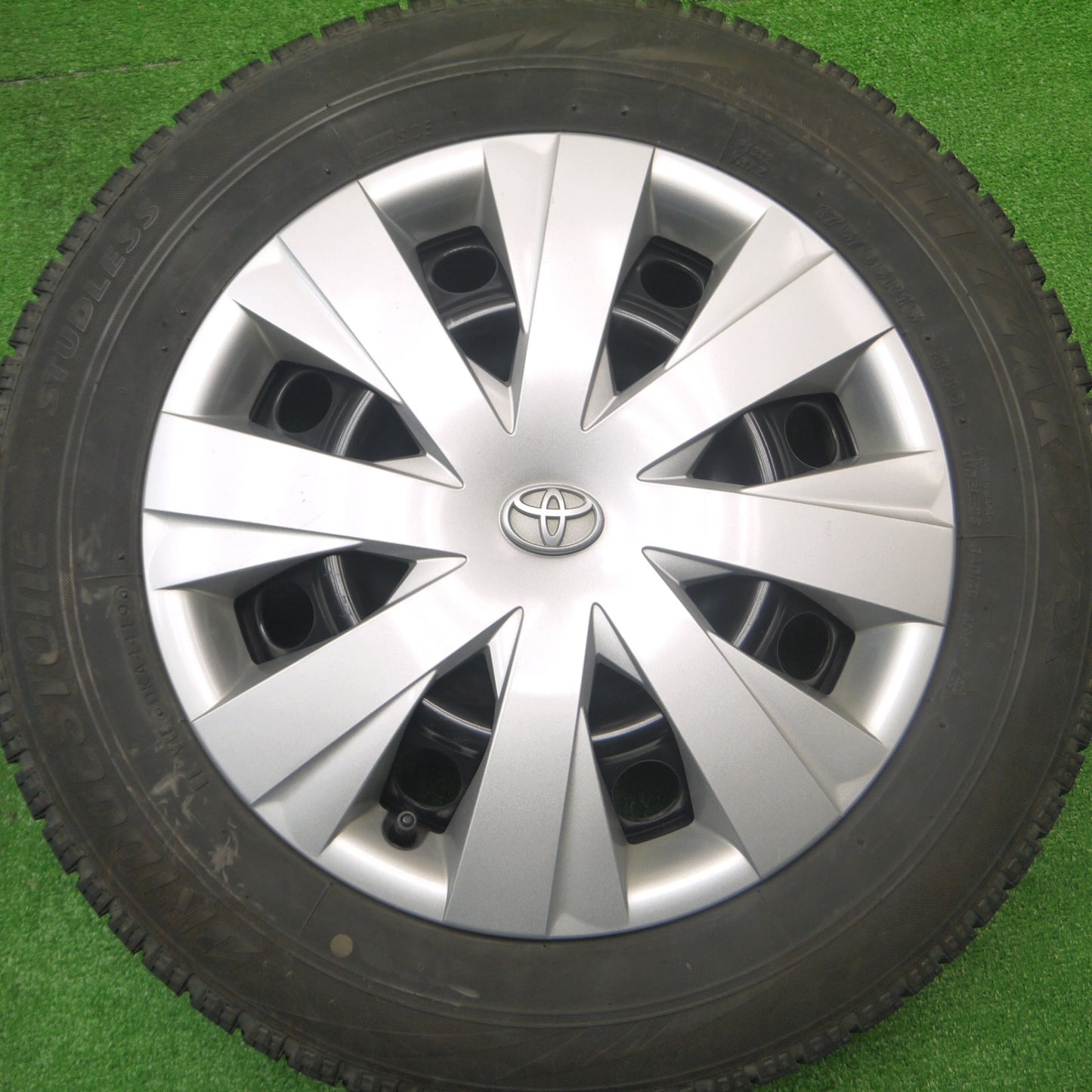 *送料無料* 4本価格★トヨタ 160系 カローラ フィールダー 純正 スチール 175/65R15 スタッドレス ブリヂストン ブリザック VRX PCD100/4H★4082807Hス