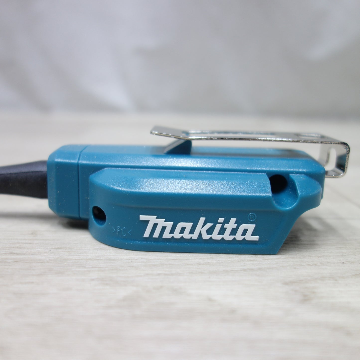 [送料無料] ◆マキタ バッテリ アダプタ BAP18E 12520 18V 作業 分離 充電 Makita◆