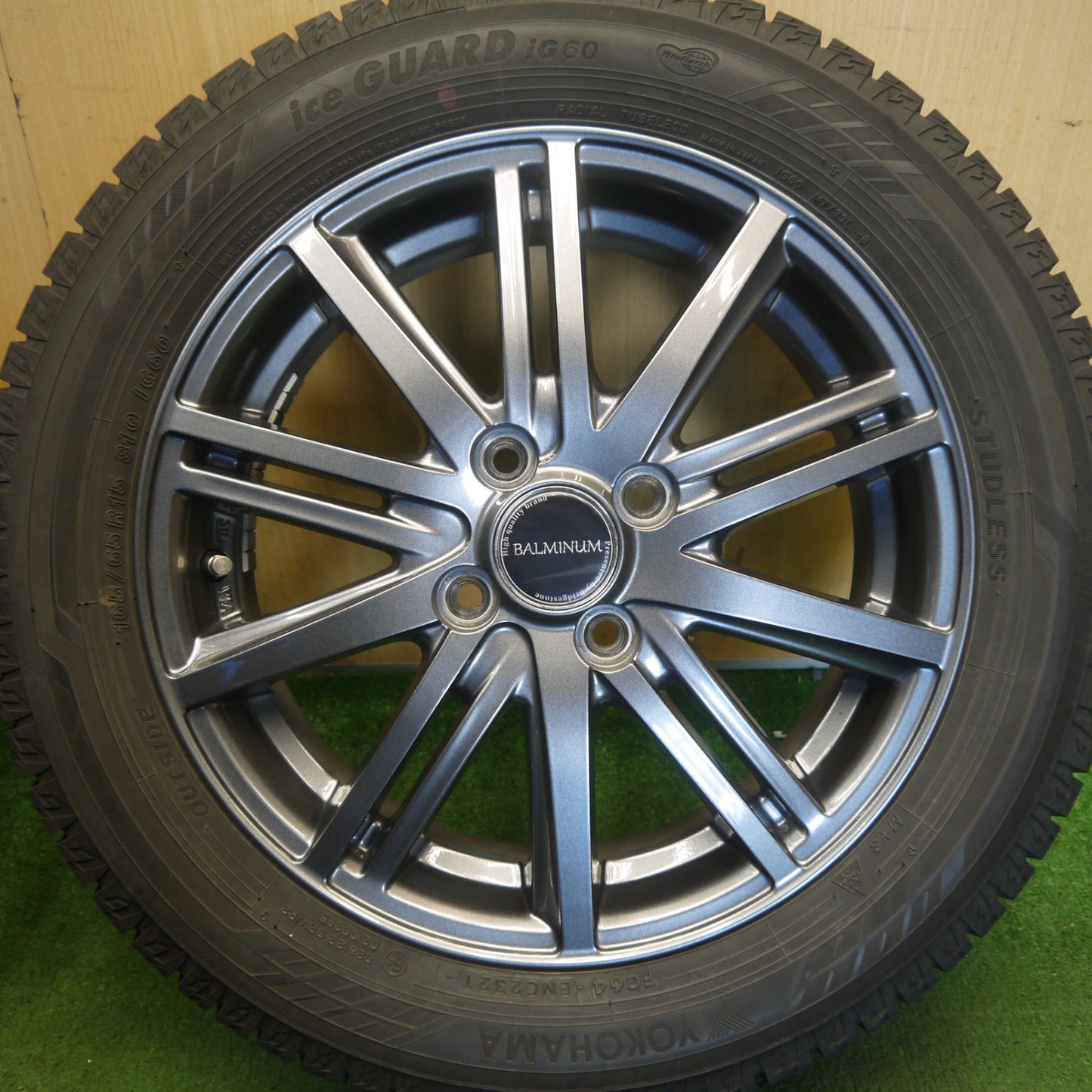 バリ溝！キレイ！8.5分◎スタッドレス 165/65R15 ヨコハマ アイスガード iG60 BALMINUM BR10 バルミナ 15インチ タフト ソリオ 等 PCD100/4H◎6081904Hス