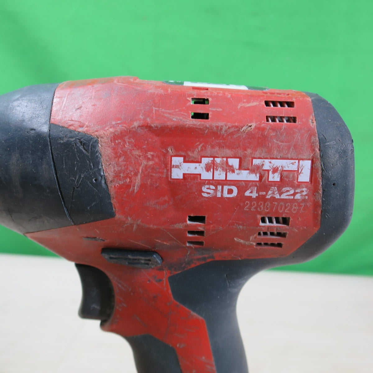 [送料無料] バッテリー2個付き☆HILTI ヒルティ インパクトドライバー SID 4-A22 電動 工具 充電式 DIY コードレス  ①☆