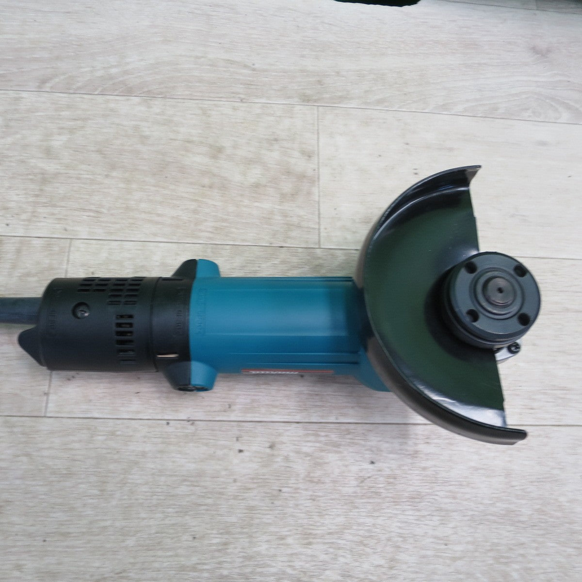 [送料無料] 美品☆マキタ 125mm ディスクグラインダー 9535B 電動 工具 研摩 研磨 機☆