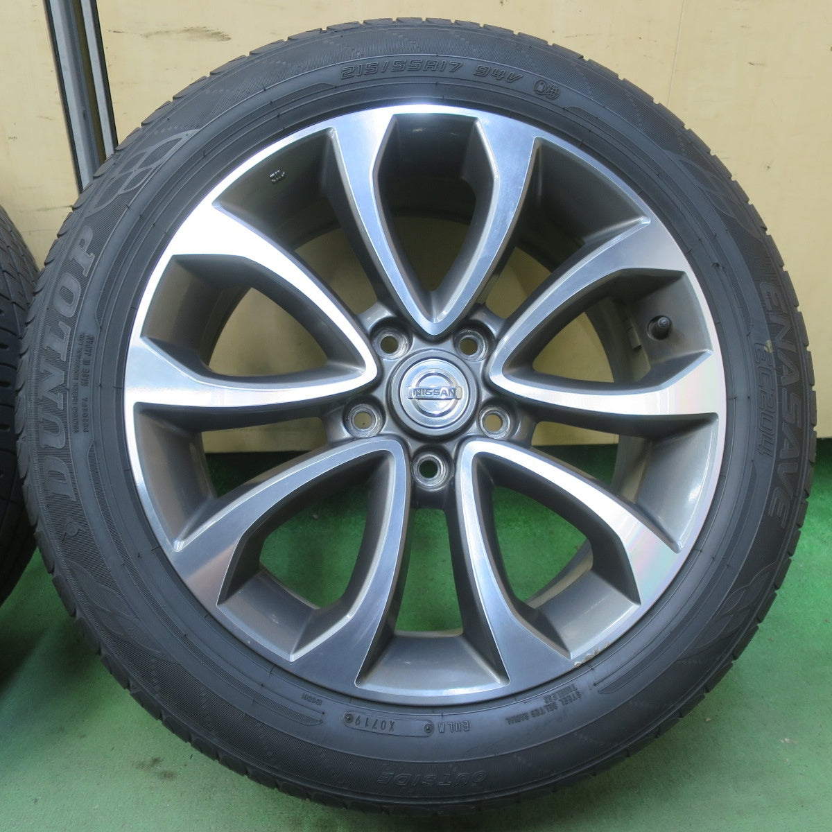 4本価格◎日産 ジューク 純正 215/55R17 ダンロップ エナセーブ EC204 17インチ PCD114.3/5H◎6081903イノ