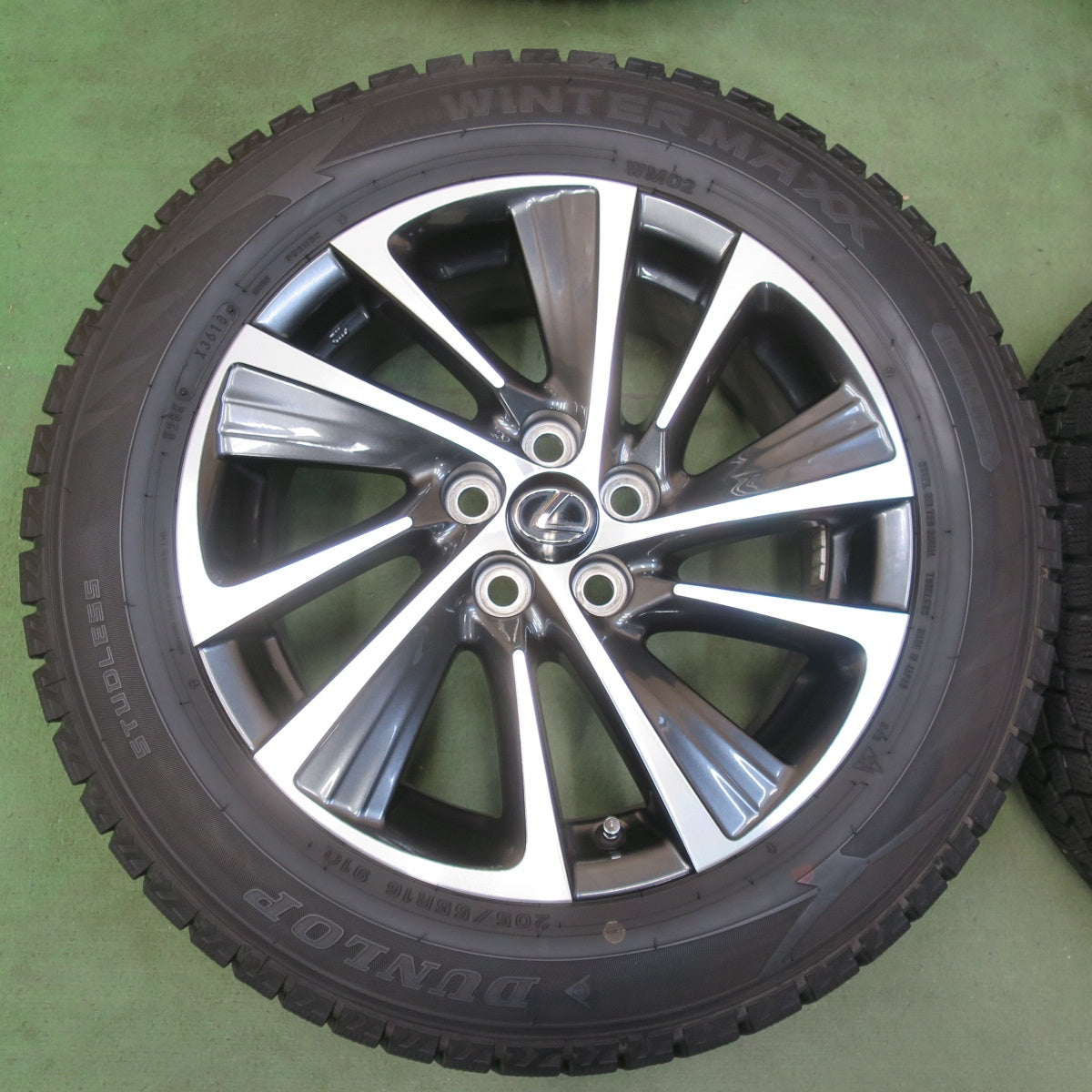 バリ溝！キレイ！9.5分◎レクサス CT バージョンC 純正 205/55R16 スタッドレス ダンロップ ウインターマックス WM02 16インチ PCD100/5H◎6071802イス