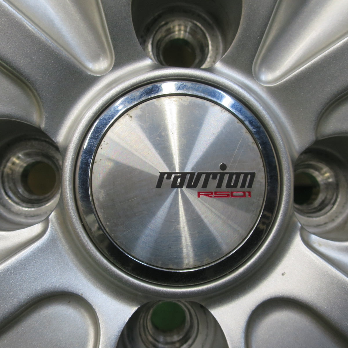 バリ溝！キレイ！8.5分★スタッドレス 195/65R16 グッドイヤー アイスナビ7 ravrion RS01 ラブリオン 16インチ PCD100/4H★6022301イス