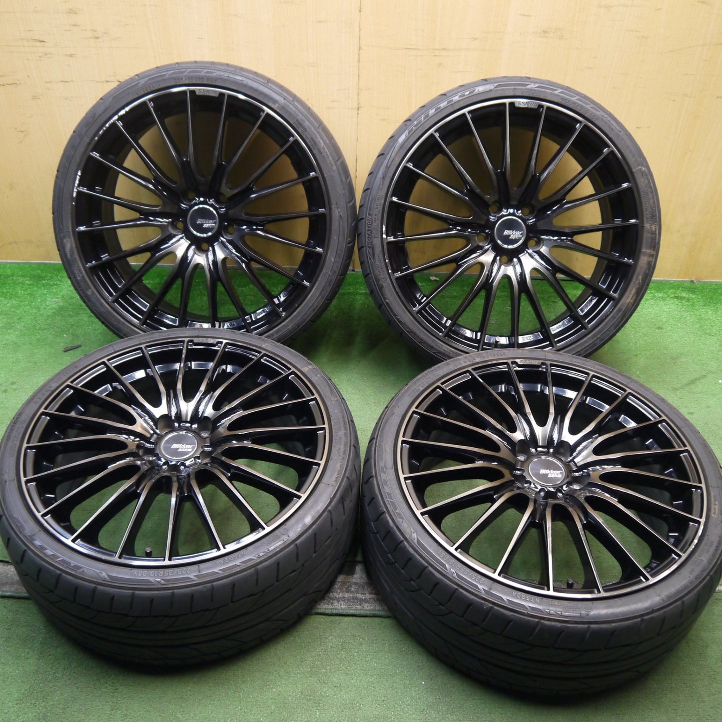 4本価格！22年★SSR Blikker 01F 225/35R19 ニットー NT555 G2 19インチ ブリッカー PCD114.3/5H★5100302Hノ