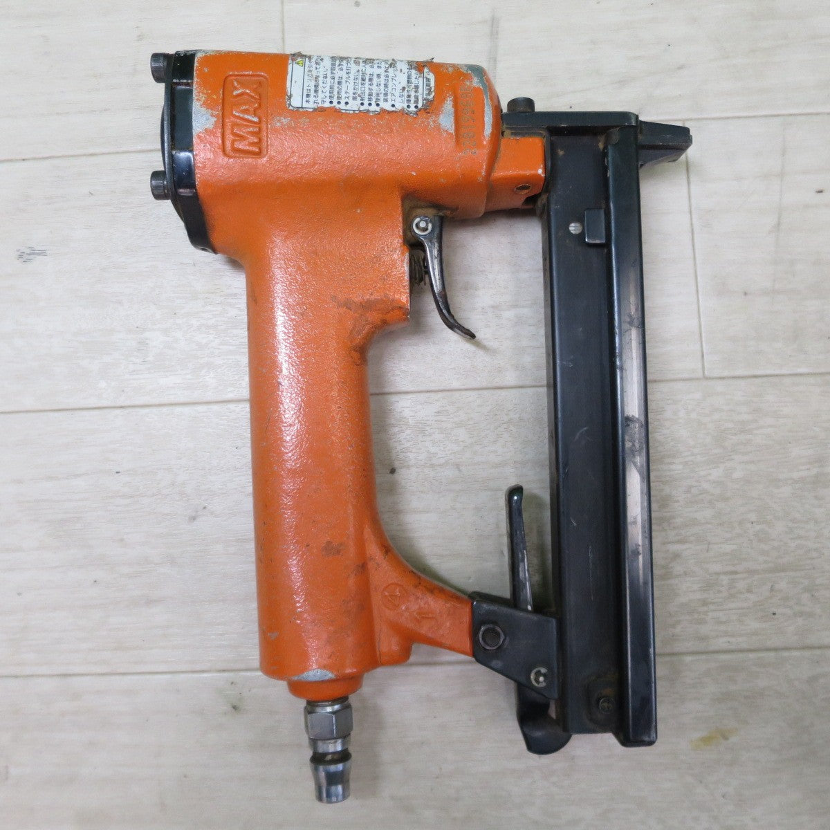 [送料無料] ☆MAX マックス エア ネイラ TA-35A/1022J タッカ タッカー ネイル 釘打ち機 釘打機 エアー ツール 工具☆