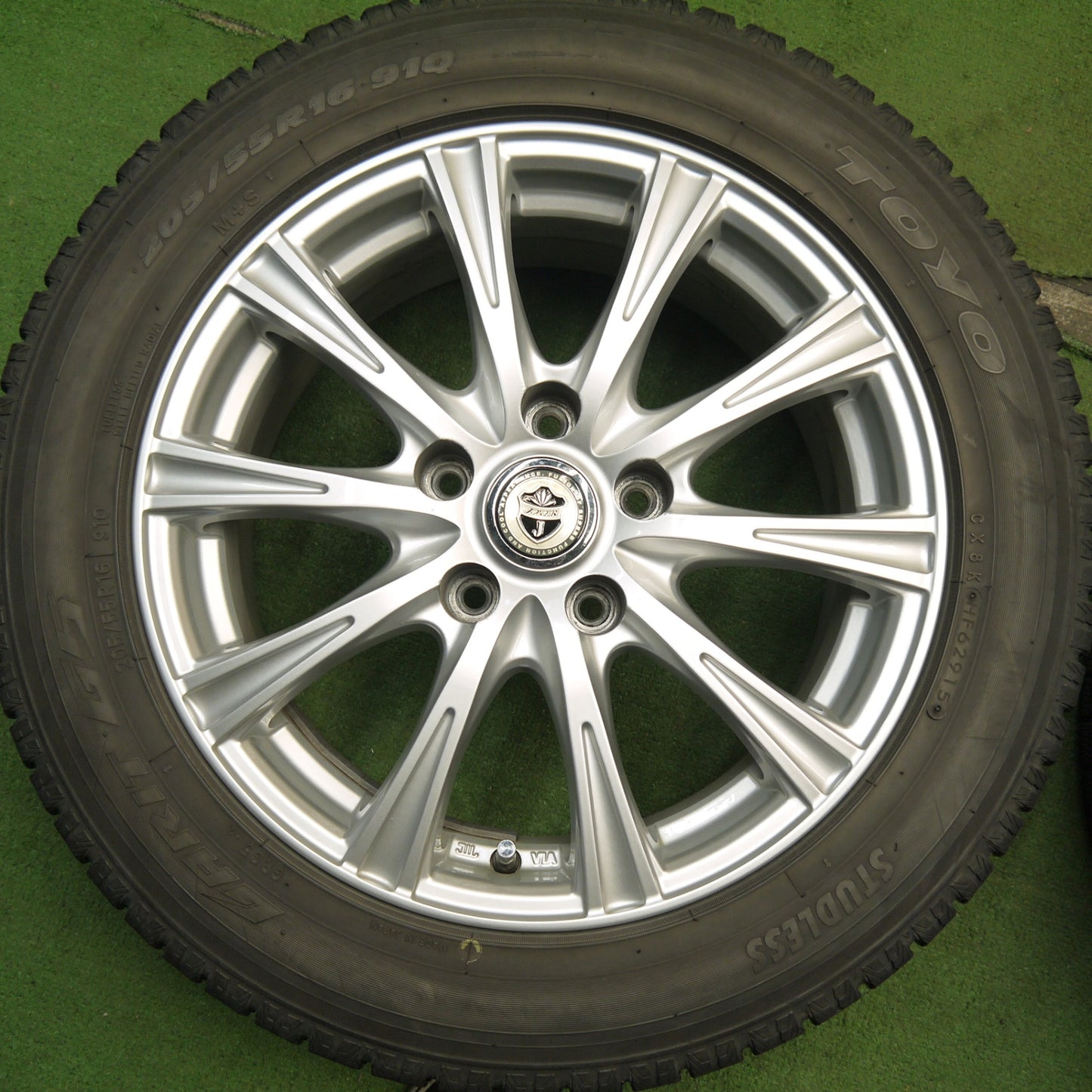 バリ溝！キレイ！9.5分★スタッドレス 205/55R16 トーヨー ガリット G5 JOKER ジョーカー 16インチ PCD114.3/5H★5053008Hス