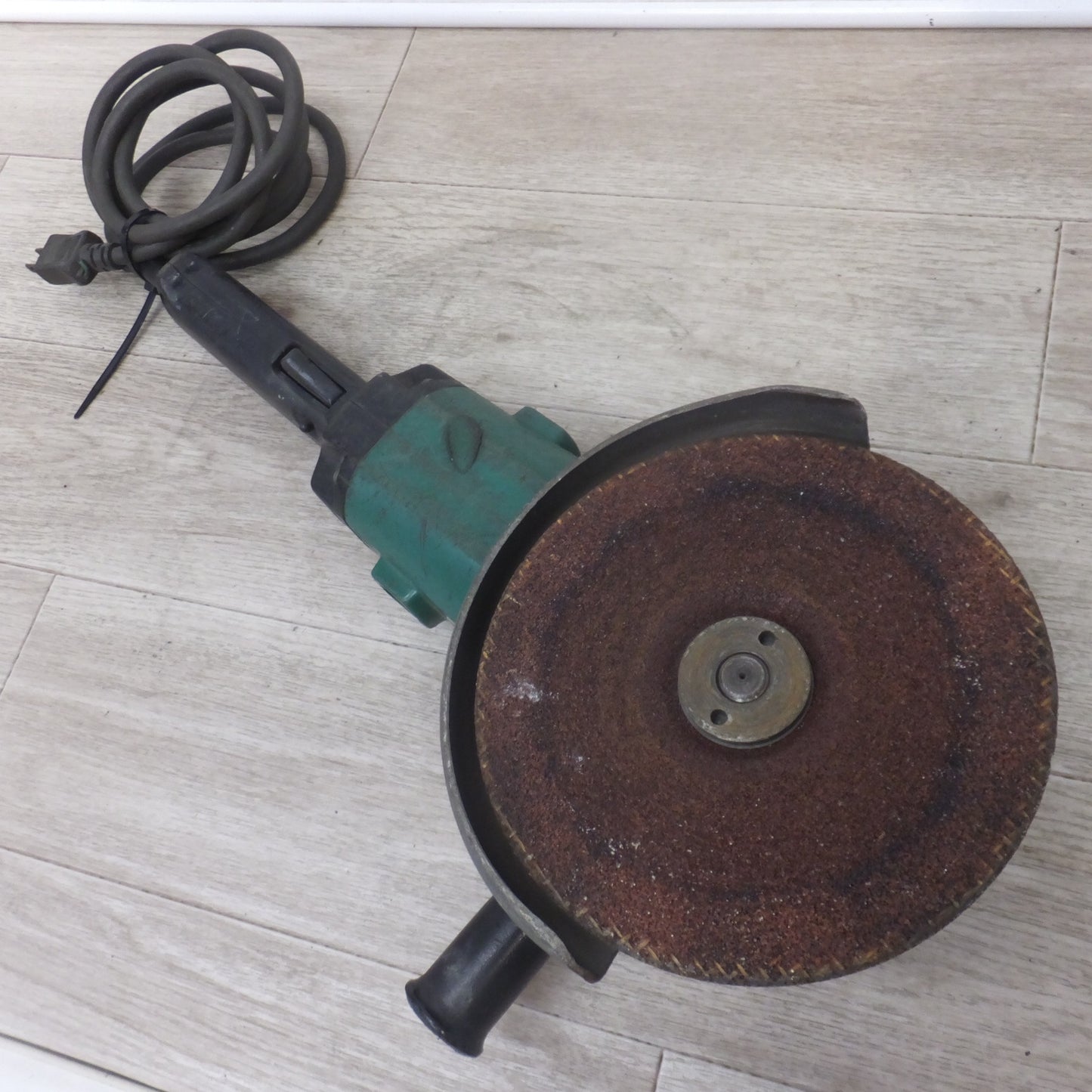 [送料無料] ★日立 HITACHI 180mm 電子ディスクグラインダ G18Y1　100V 50/60Hz 13A 6800rpm　付属品あり★